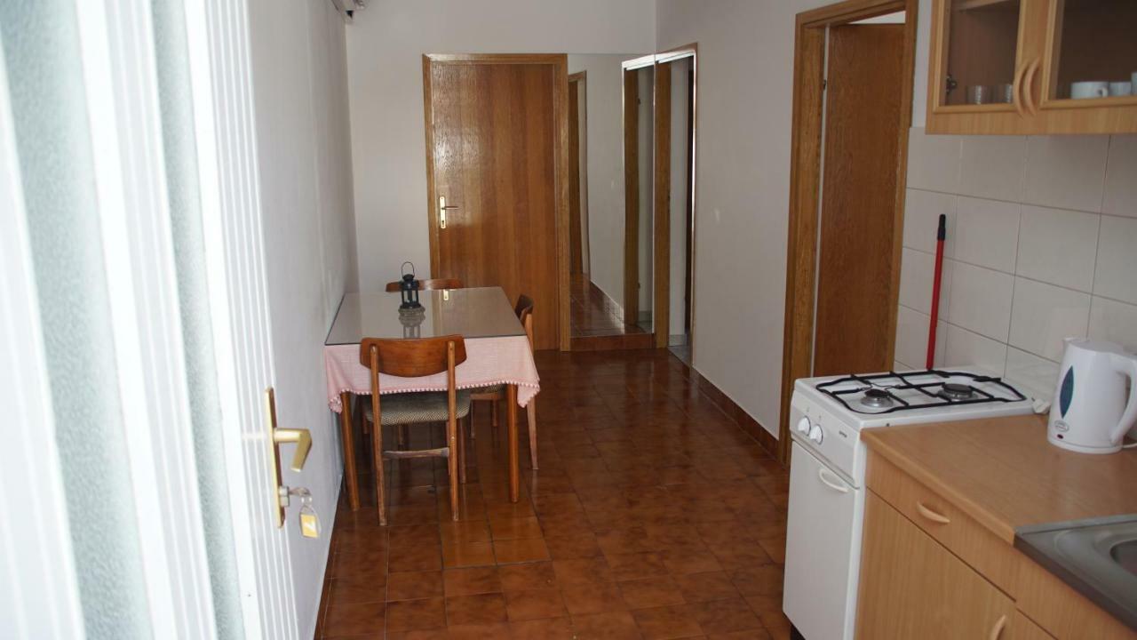 Apartmani Sipic , Bilo - Примоштен Экстерьер фото