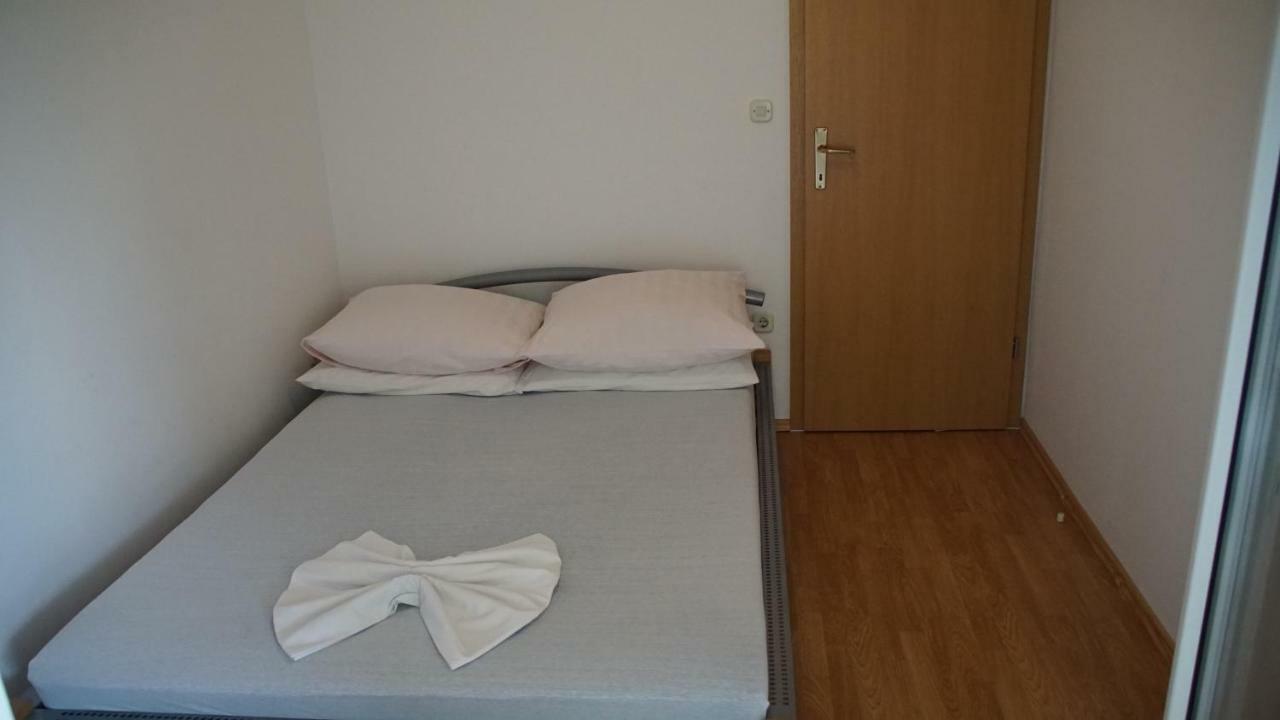 Apartmani Sipic , Bilo - Примоштен Экстерьер фото